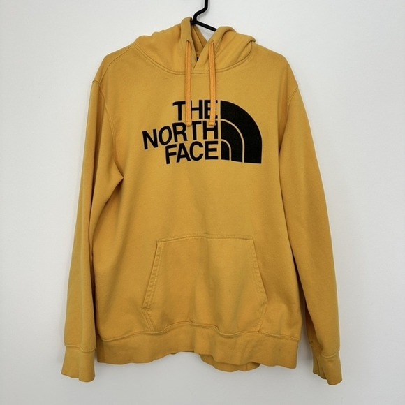 North Face Hoodie Mens XL Yellow Pullover Sweatshirt Kangaroo Pocket Outdoors - Picture 1 of 11